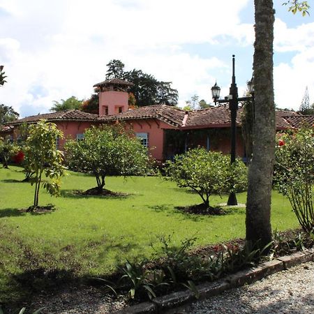 Ecohotel La Masia Llanogrande  エクステリア 写真