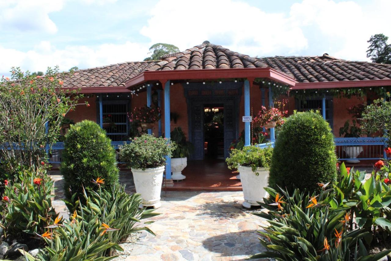 Ecohotel La Masia Llanogrande  エクステリア 写真