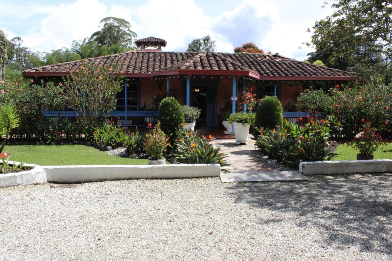 Ecohotel La Masia Llanogrande  エクステリア 写真