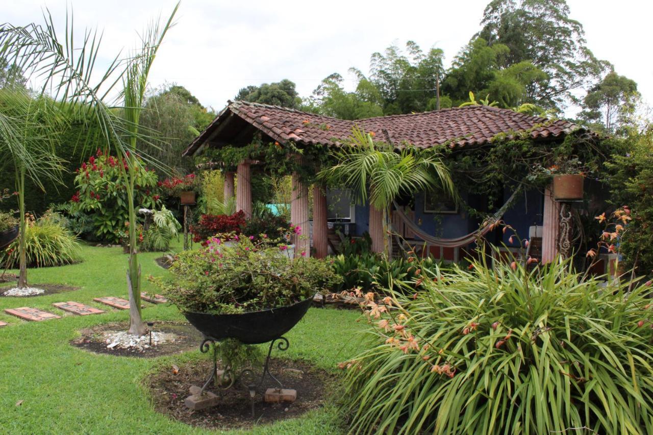 Ecohotel La Masia Llanogrande  エクステリア 写真